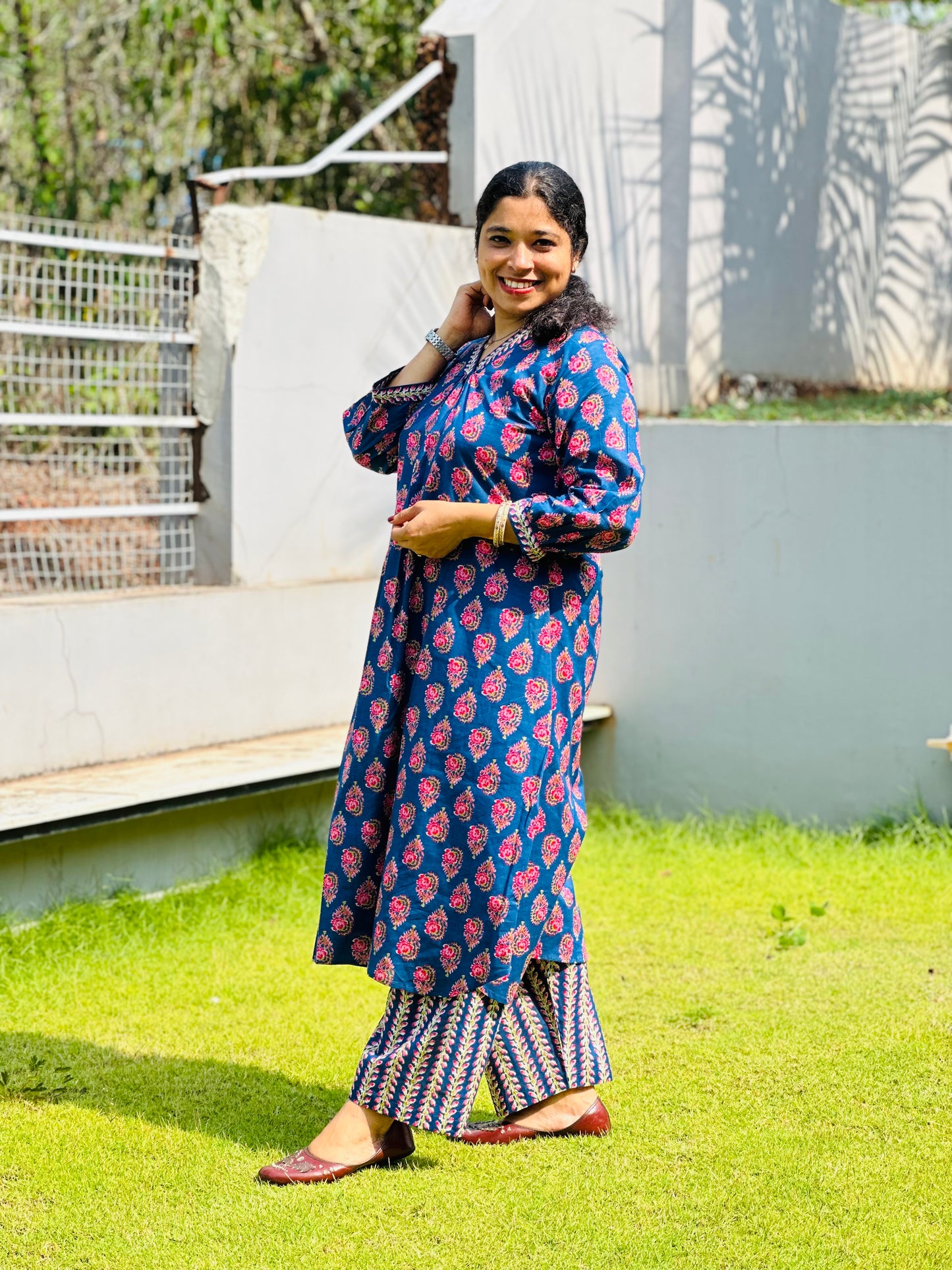 Neel Shobha